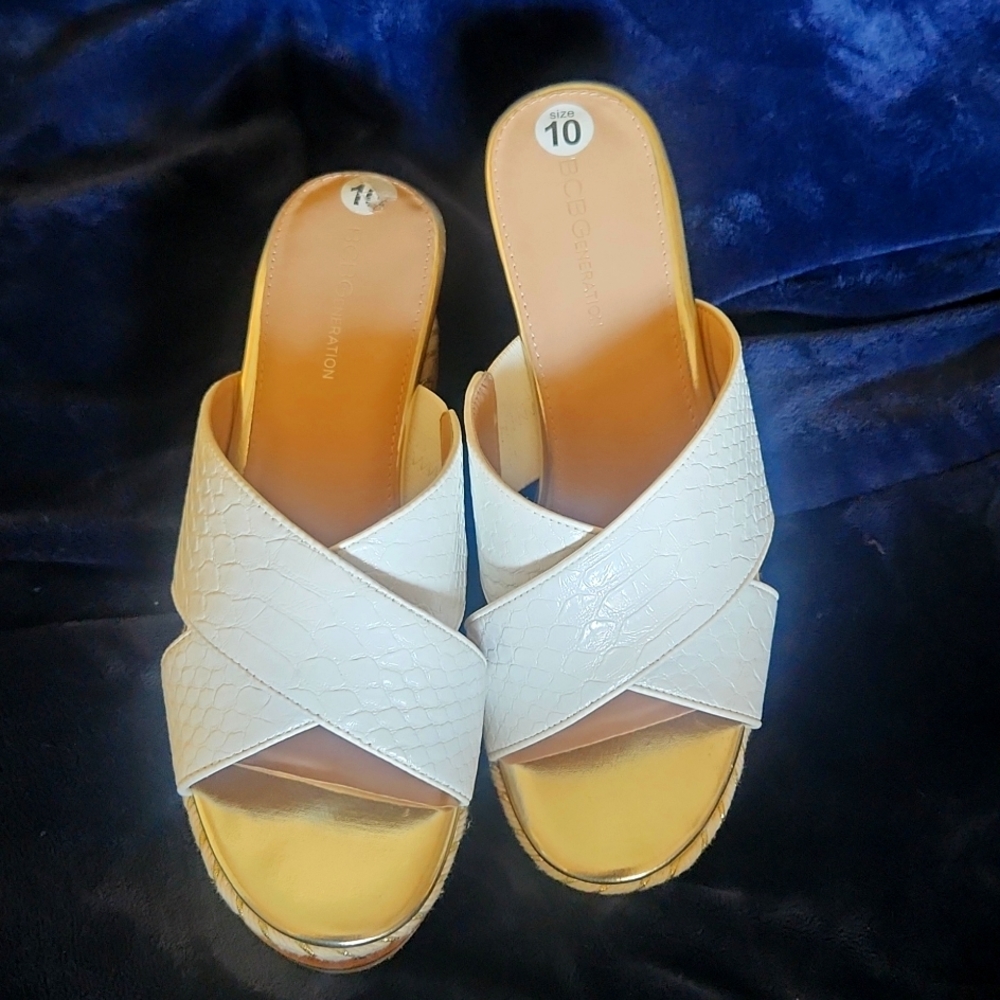 BCBGeneration size 10 wedge sandal worn once
